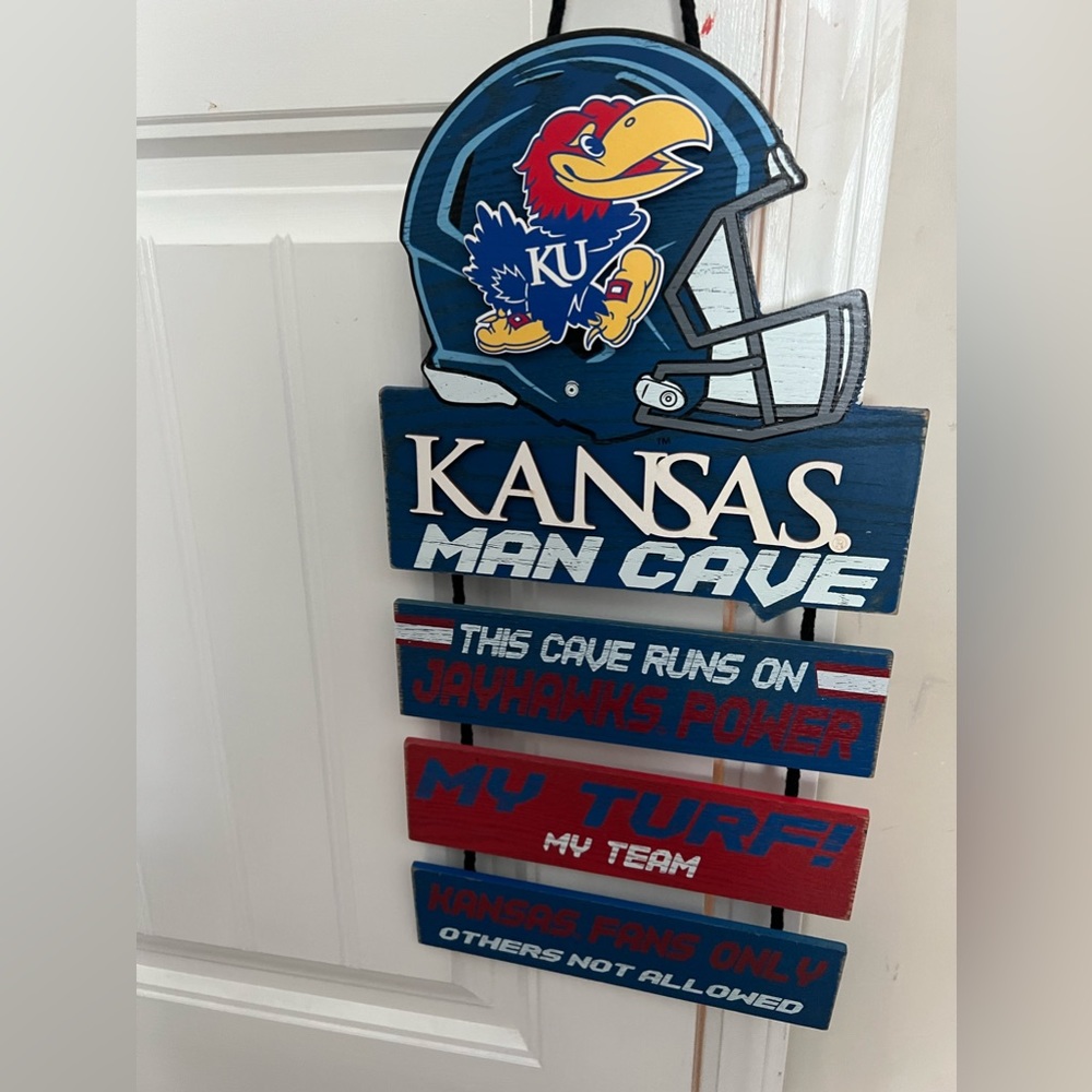 Kansas Hang on cave man decors